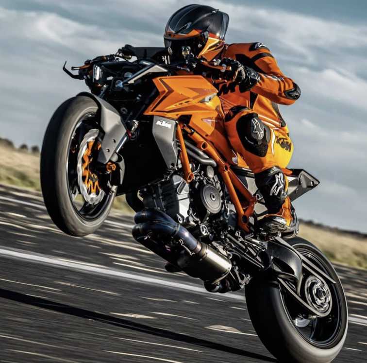 KTM 1390 Super Duke R Top Speed